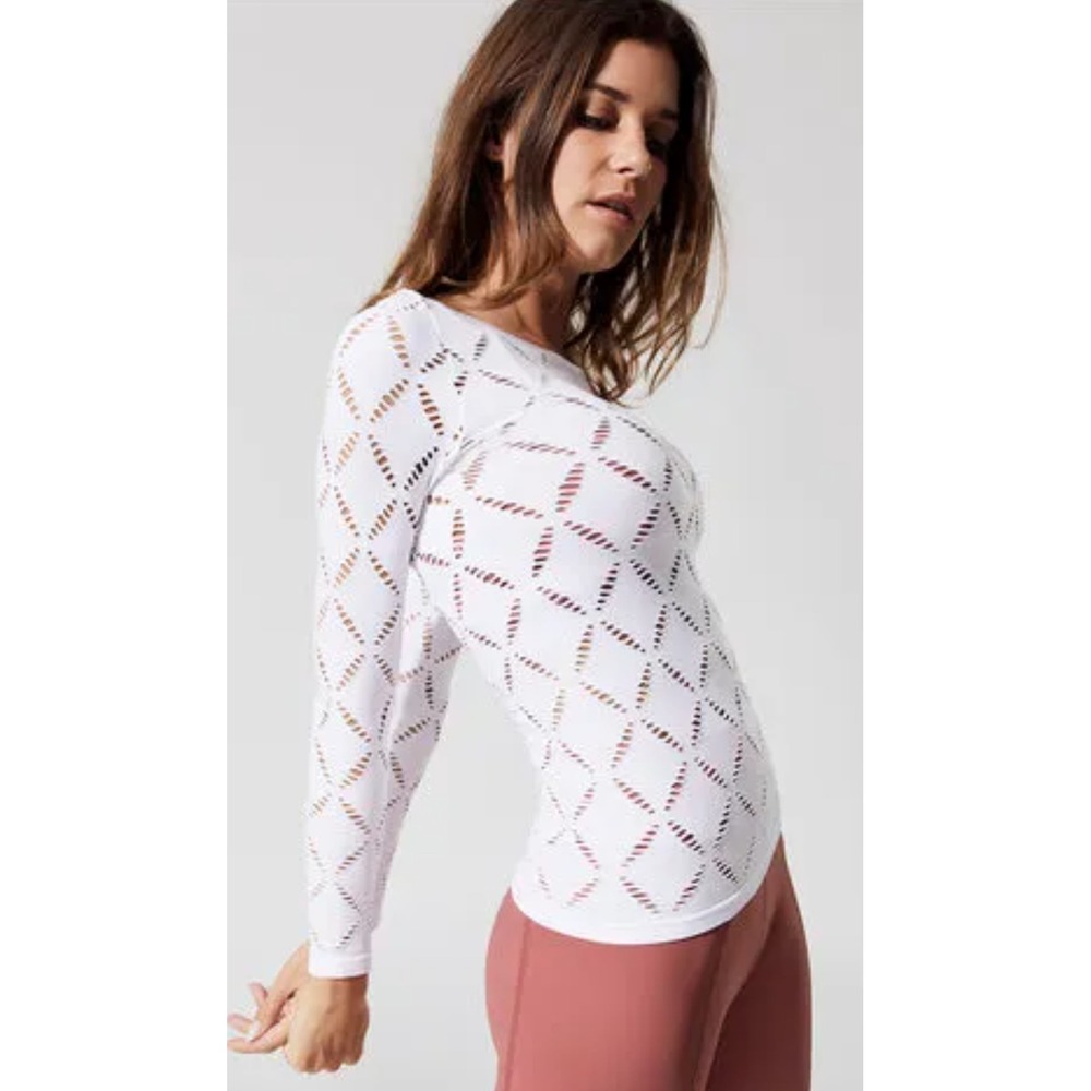 Carbon38 Long Sleeve Top Women XS White Perforated Activewear Athleisure Sporty